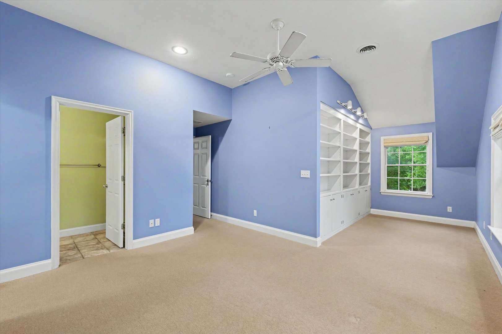 611 S James Street Property Photo 24