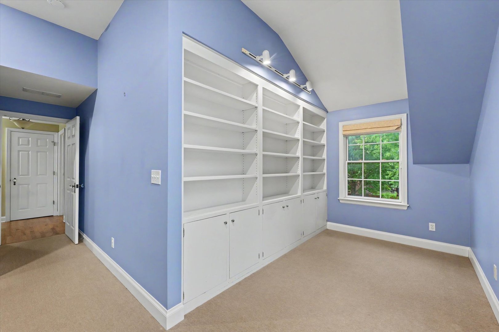 611 S James Street Property Photo 26