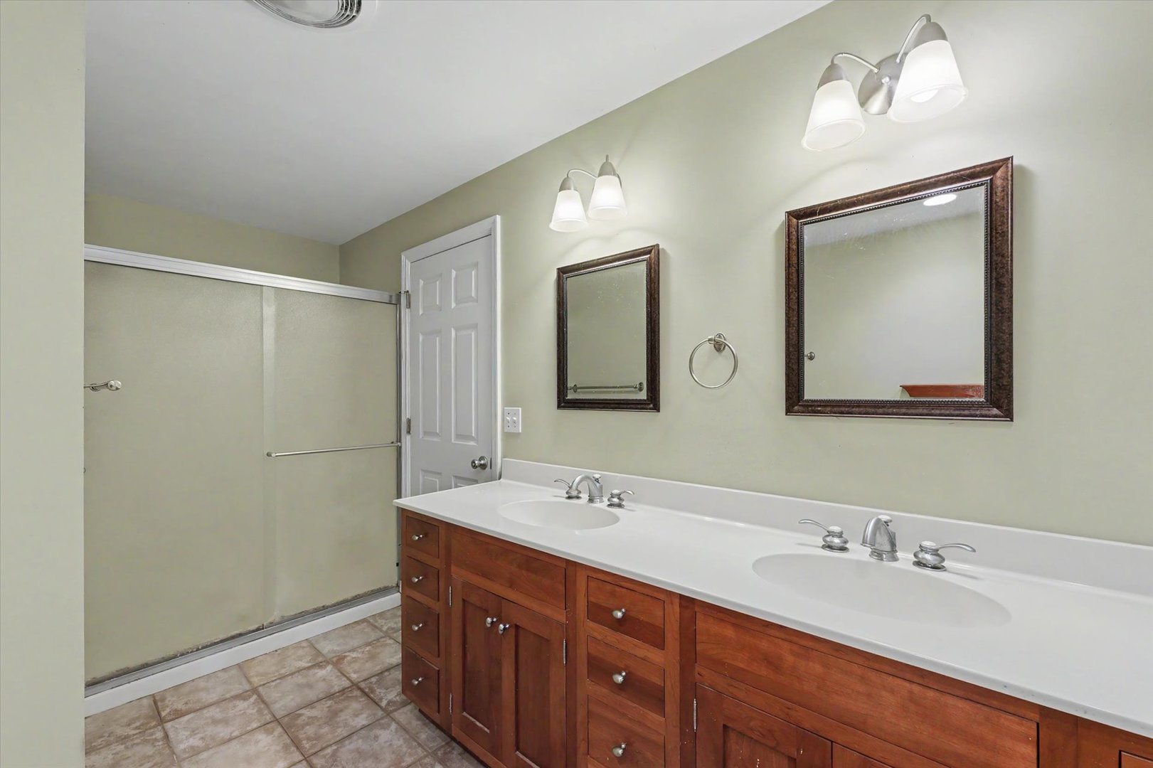 611 S James Street Property Photo 29