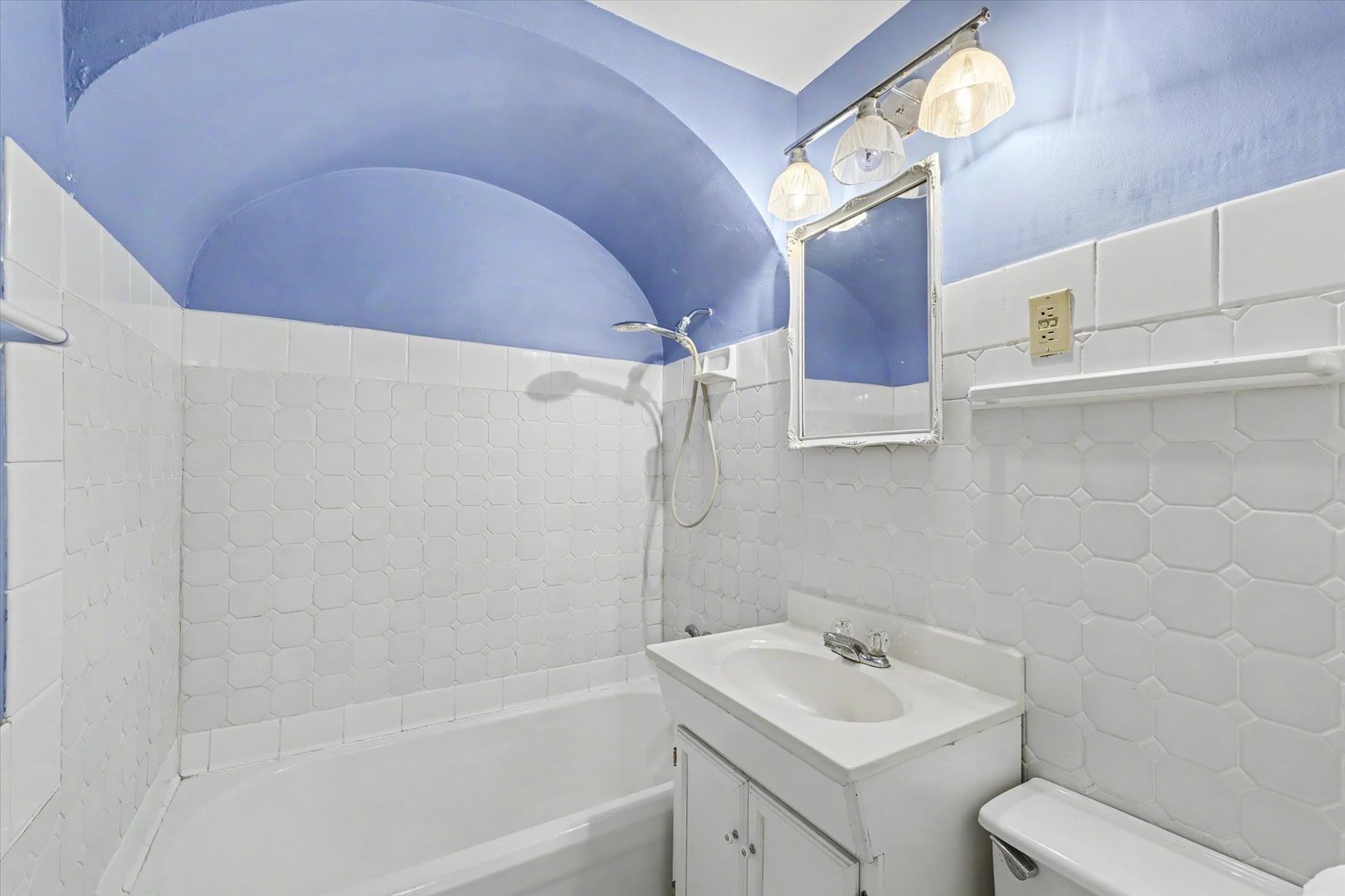 611 S James Street Property Photo 38