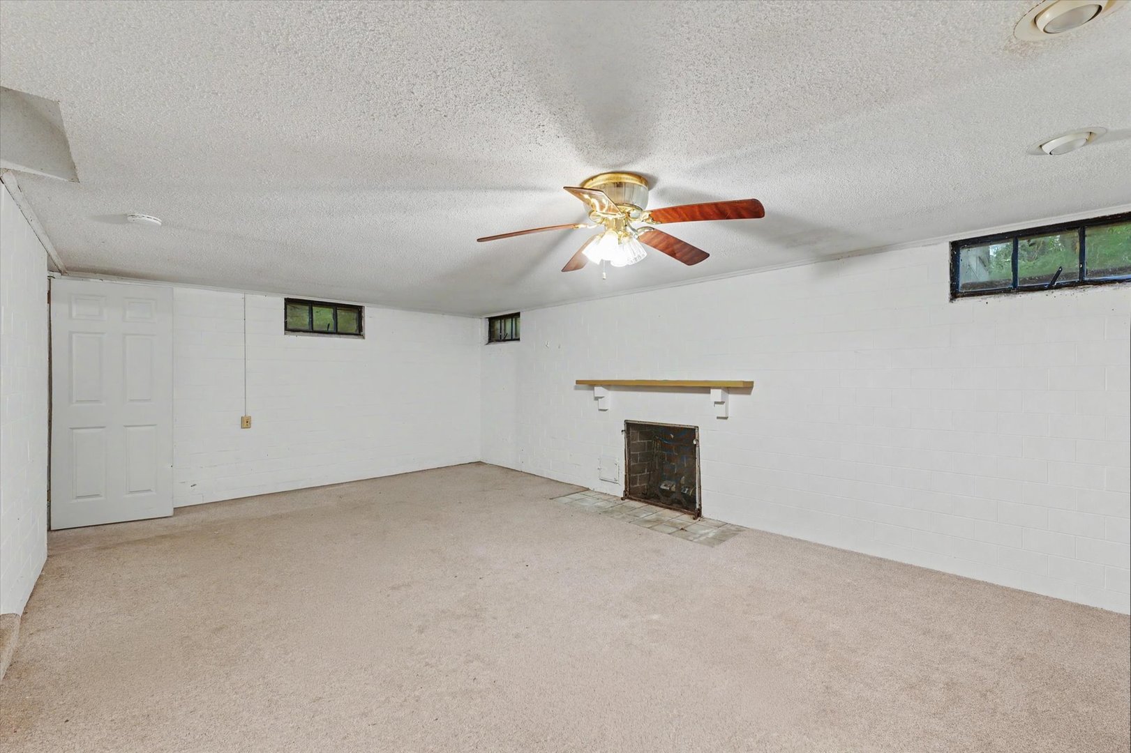 611 S James Street Property Photo 39