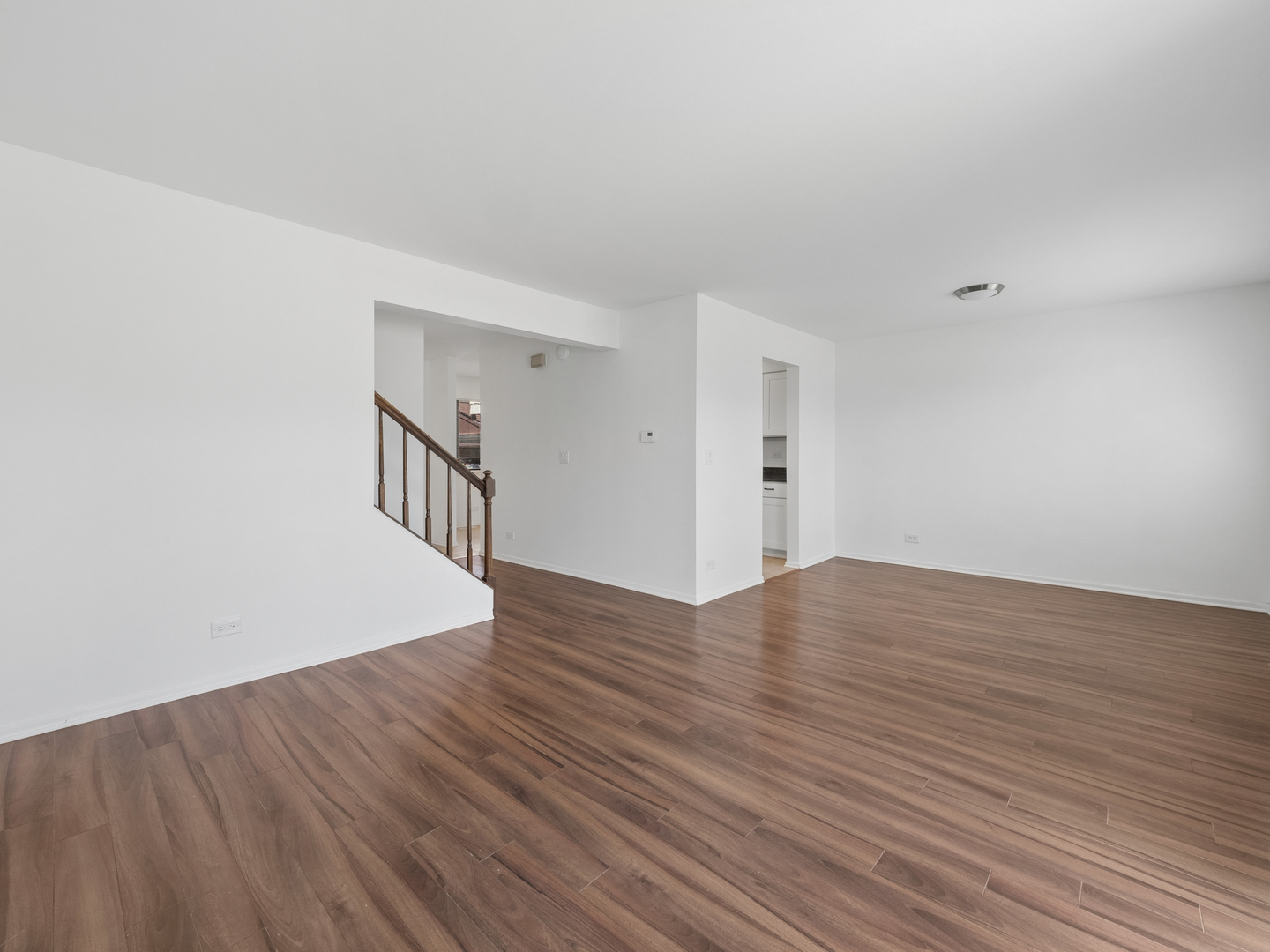 1631 Bow Trail Property Photo 3