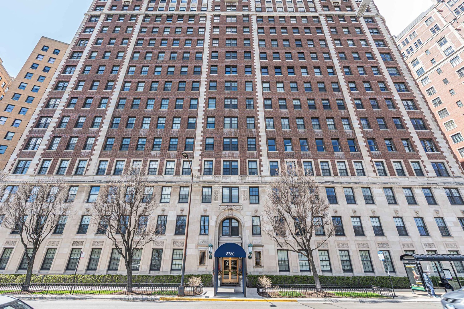 3750 N Lake Shore Drive 2c Property Photo 2