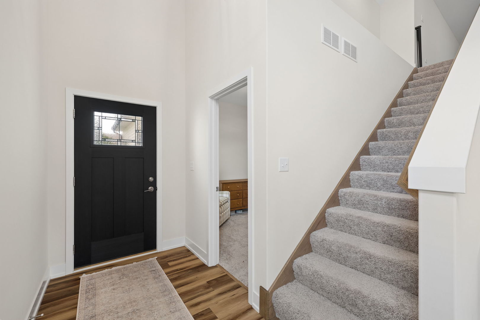 513 Sudbury Circle Property Photo 4