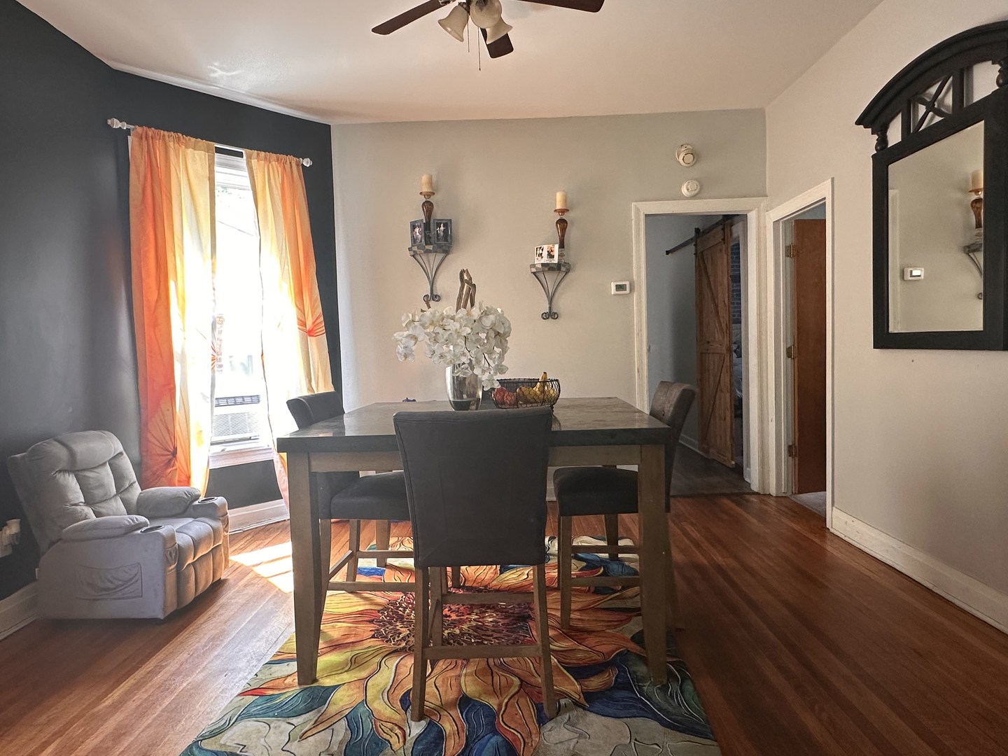 7422 S Blackstone Avenue Property Photo 4
