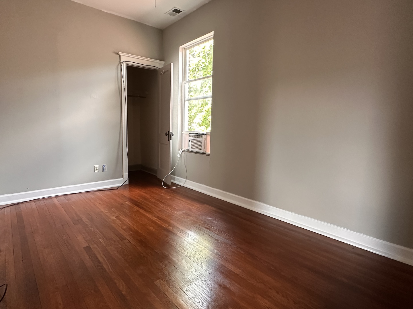 7422 S Blackstone Avenue Property Photo 22