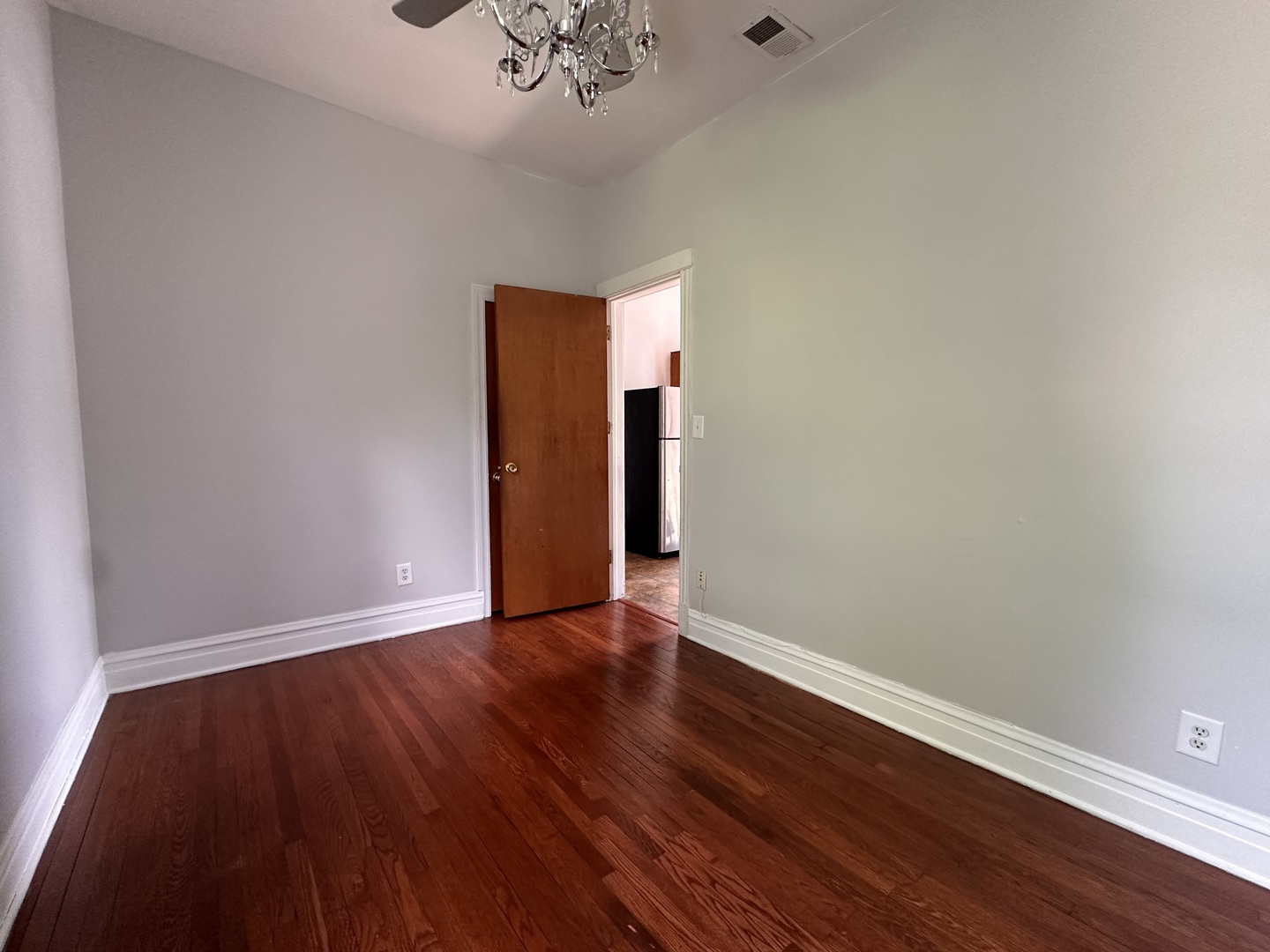 7422 S Blackstone Avenue Property Photo 23