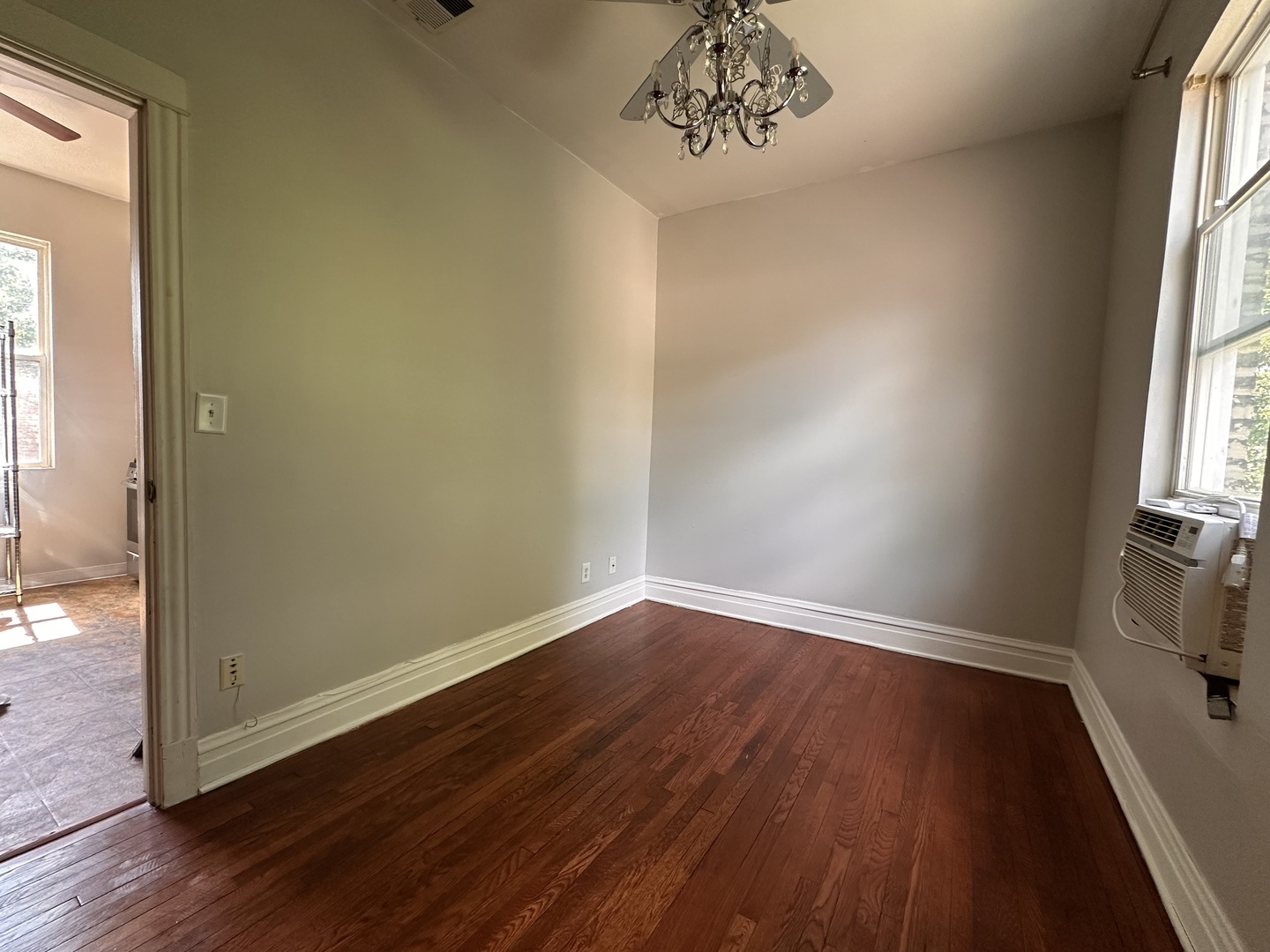 7422 S Blackstone Avenue Property Photo 29
