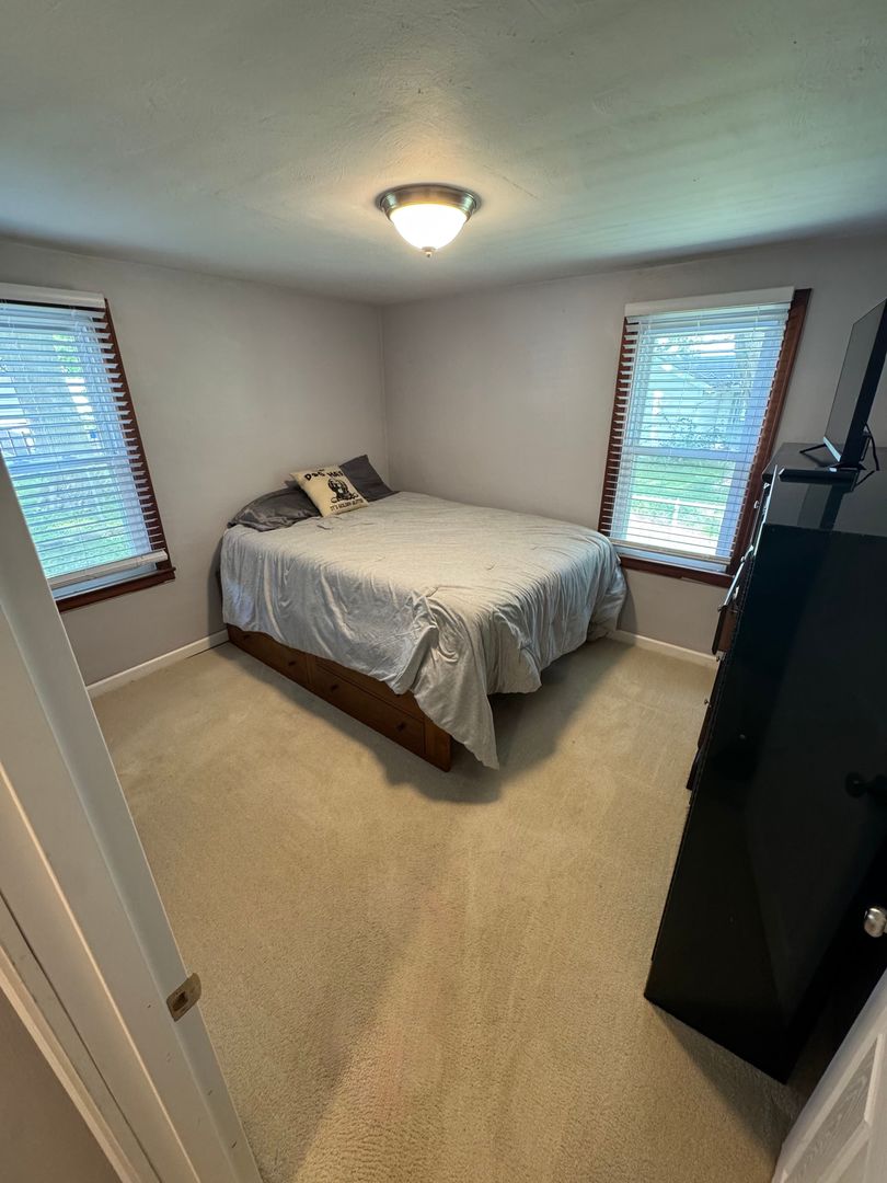 227 Mary Court Property Photo 8