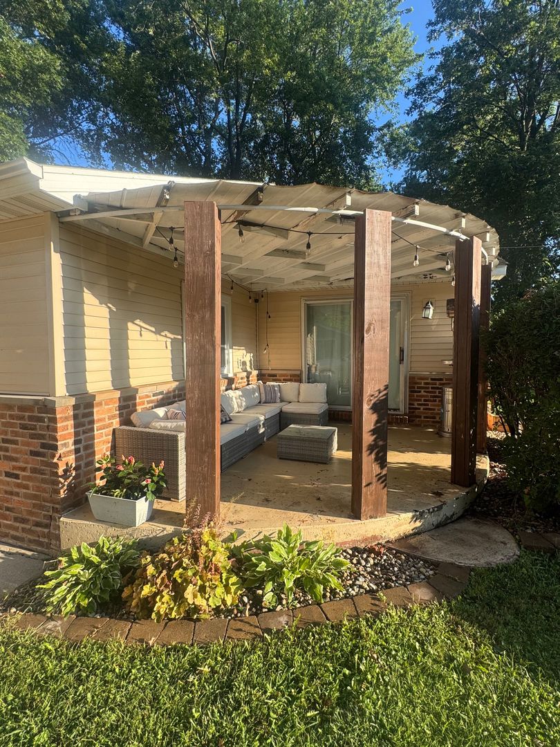 227 Mary Court Property Photo 11