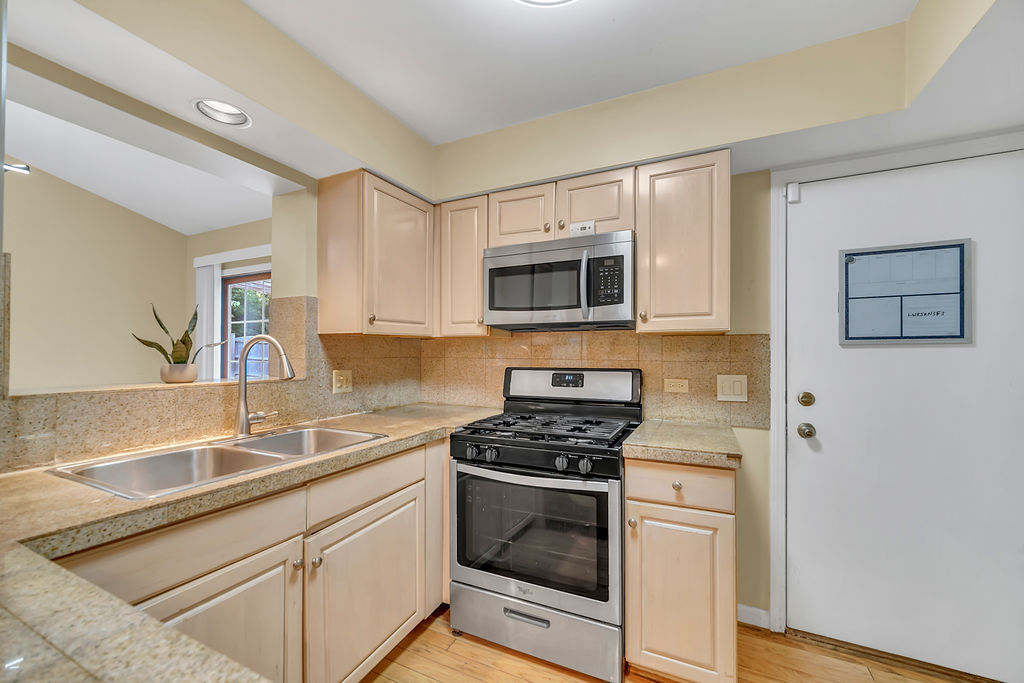 206 Albert Drive Property Photo 11