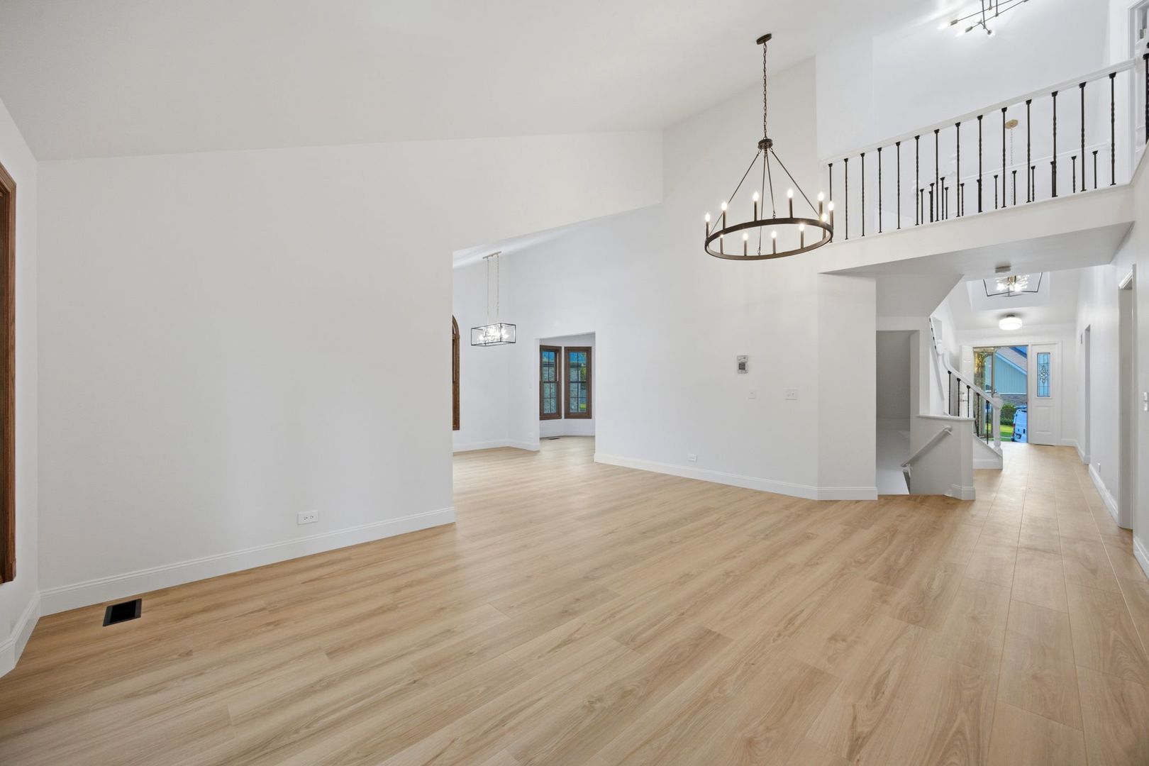 10650 Golf Road Property Photo 9