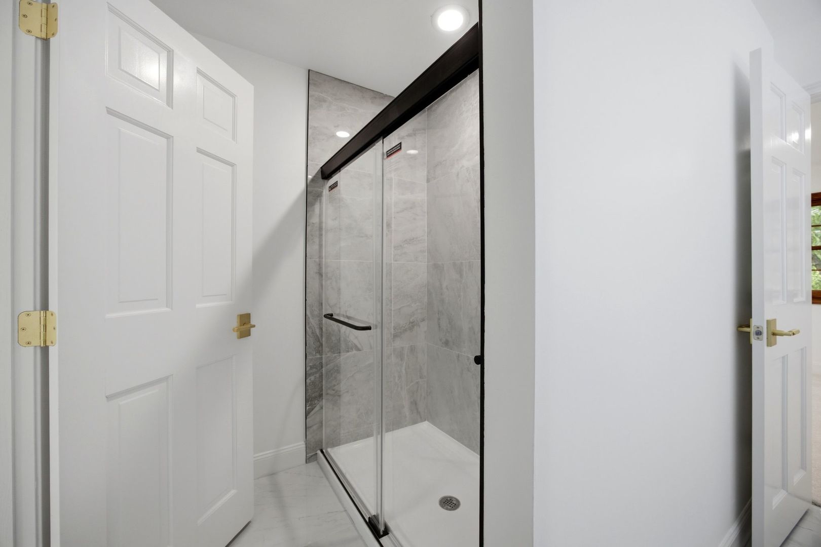 10650 Golf Road Property Photo 31