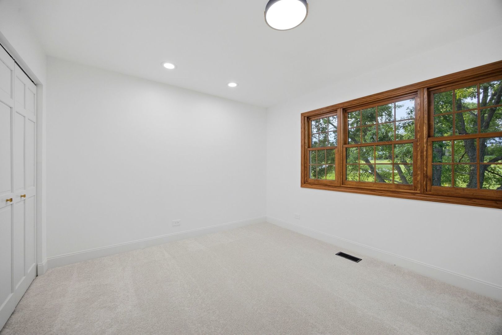 10650 Golf Road Property Photo 33