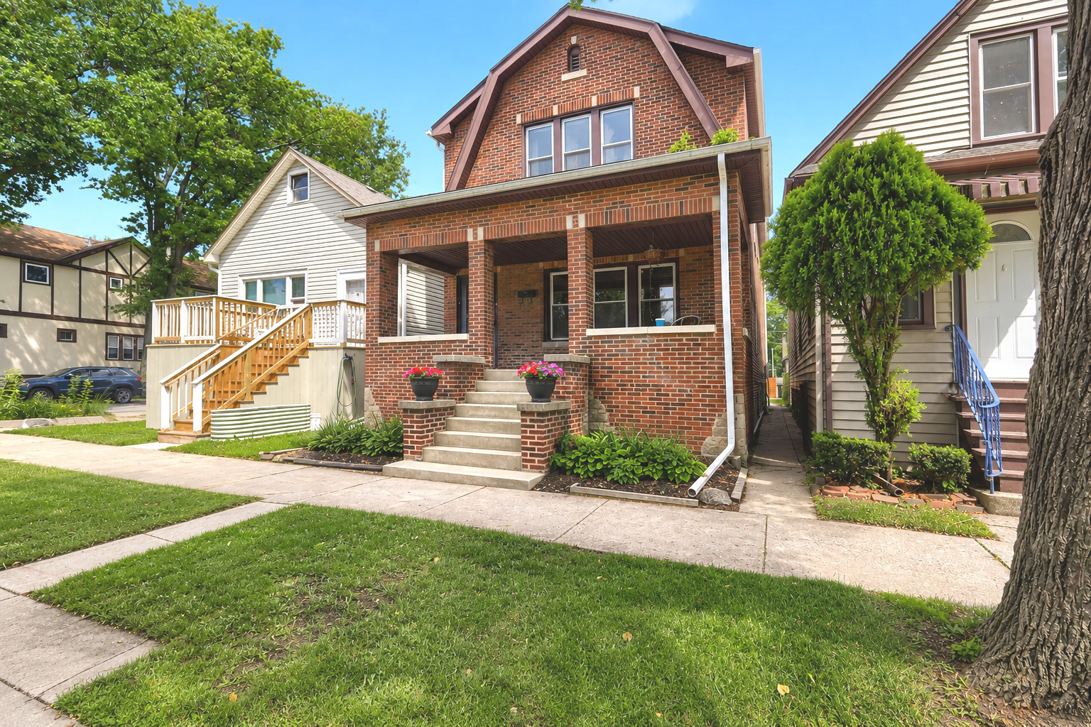 1002 Circle Avenue Property Photo 1