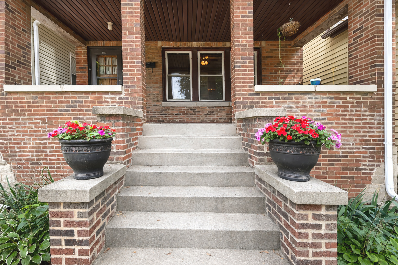 1002 Circle Avenue Property Photo 3