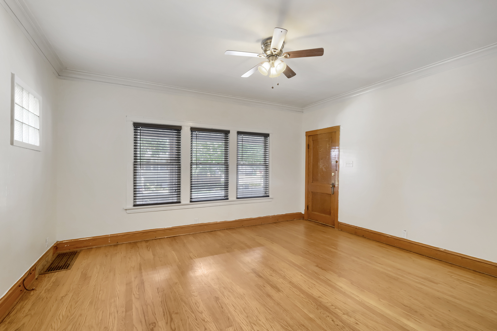 1002 Circle Avenue Property Photo 7