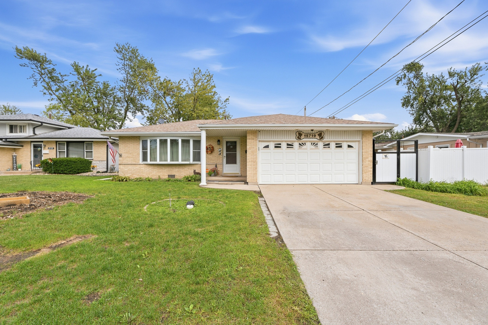 15719 Kenwood Avenue Property Photo 1