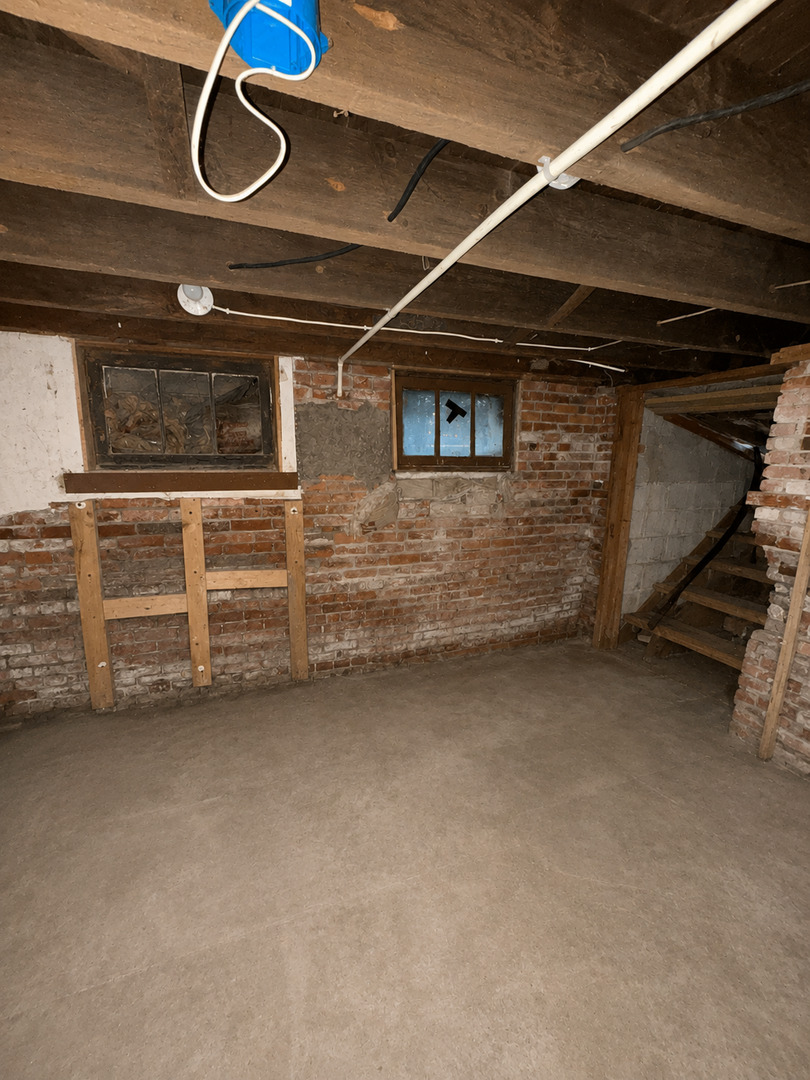 714 Clark Street Property Photo 7