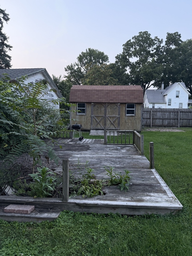 714 Clark Street Property Photo 17