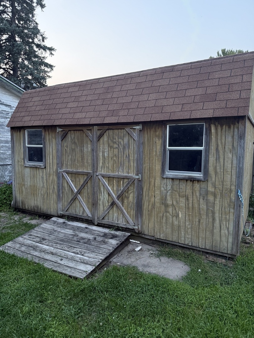 714 Clark Street Property Photo 18