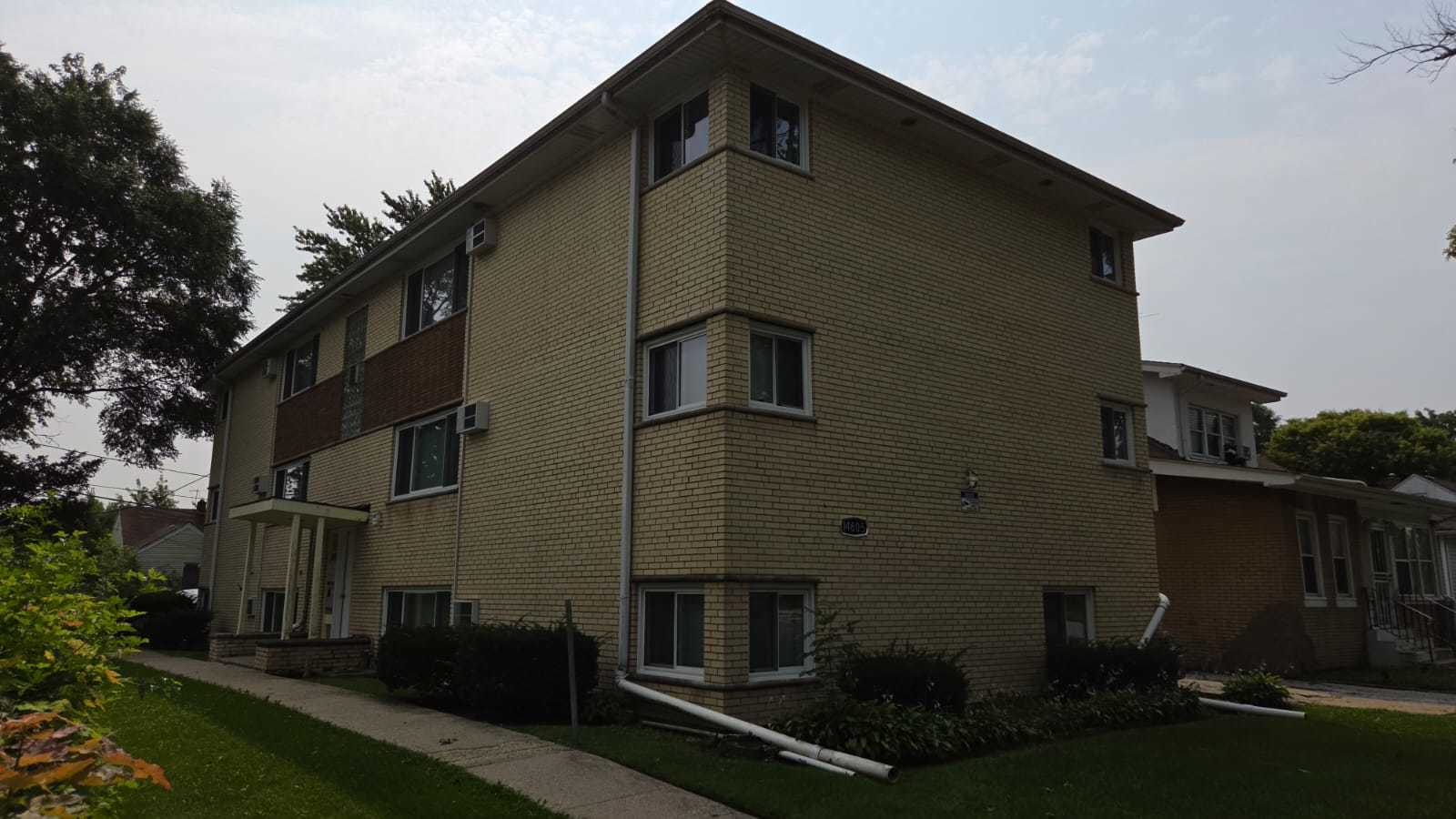 14605 Des Plaines Street 1E Property Photo 1