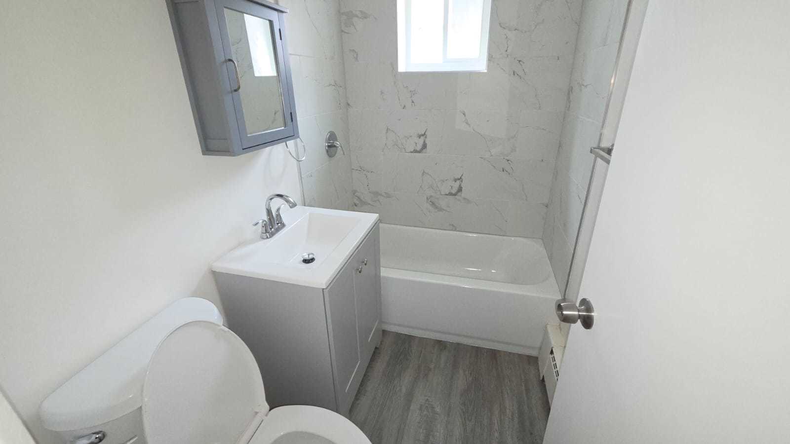 14605 Des Plaines Street 1e Property Photo 3