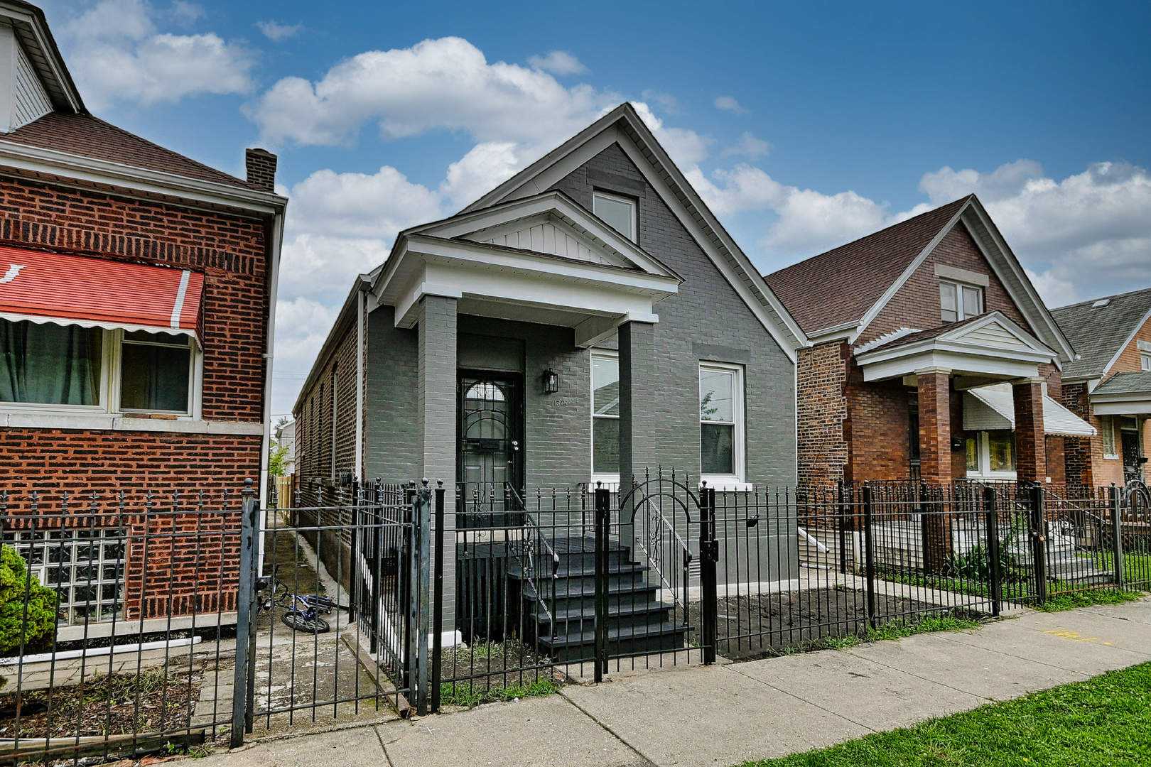 1645 S Keeler Avenue Property Photo 2
