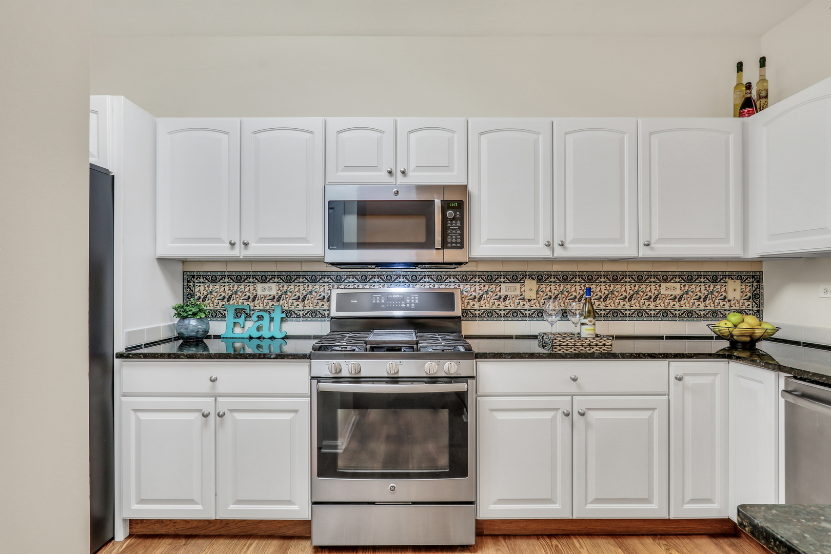 2835 Waterfront Avenue Property Photo 7