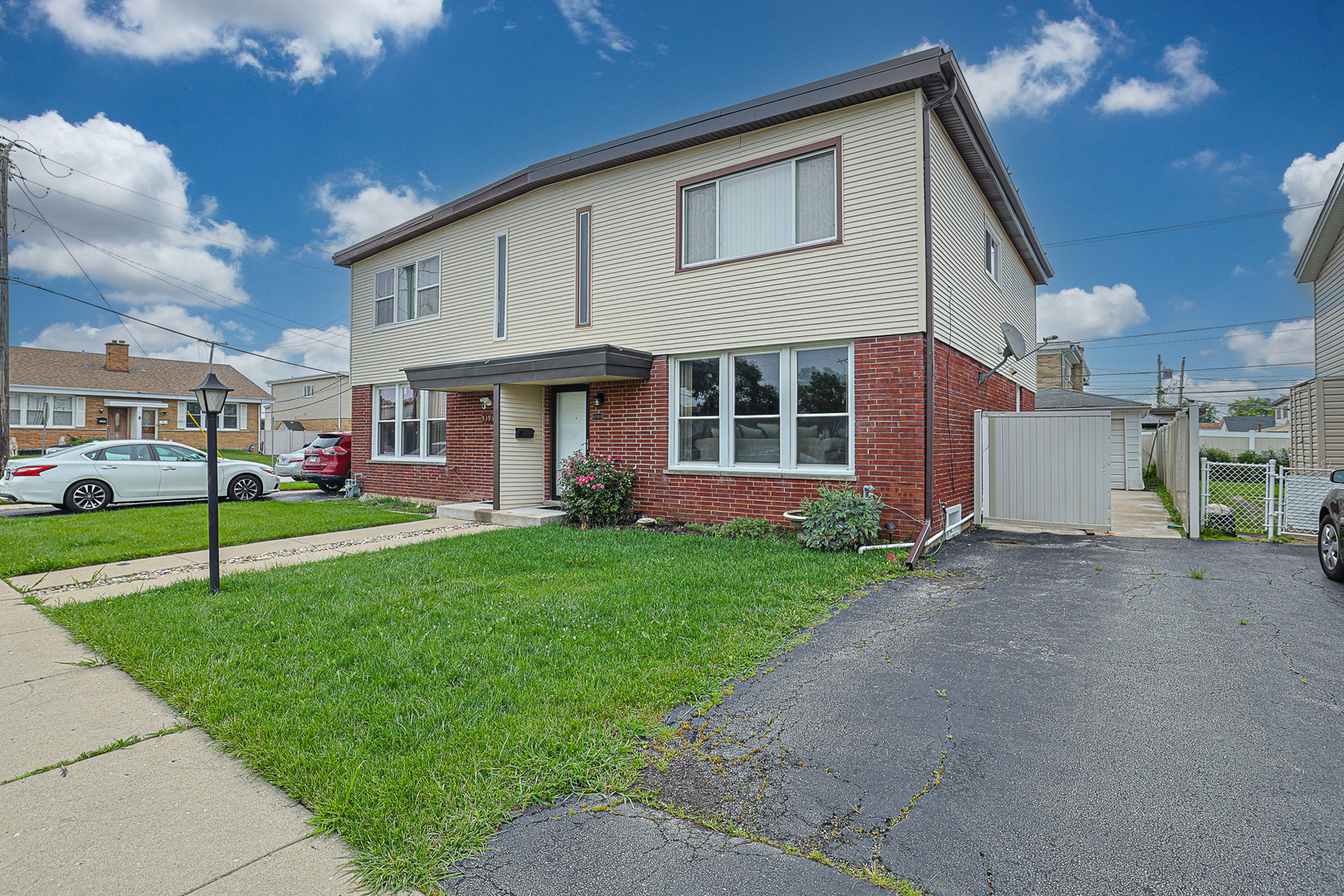 9389 Hamlin Avenue Property Photo 2