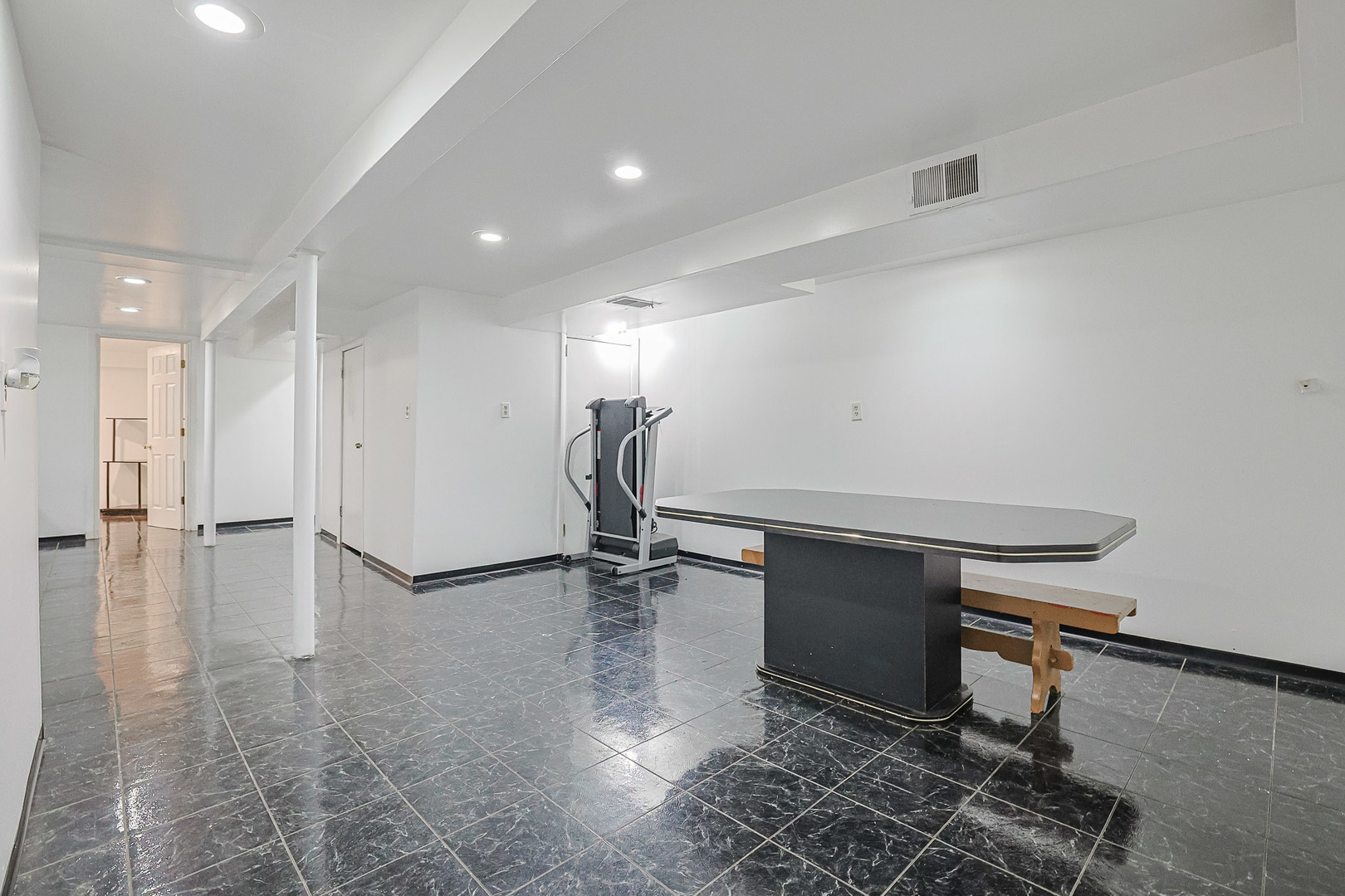 9389 Hamlin Avenue Property Photo 16