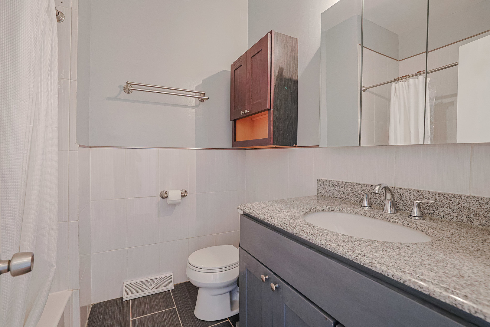9389 Hamlin Avenue Property Photo 18