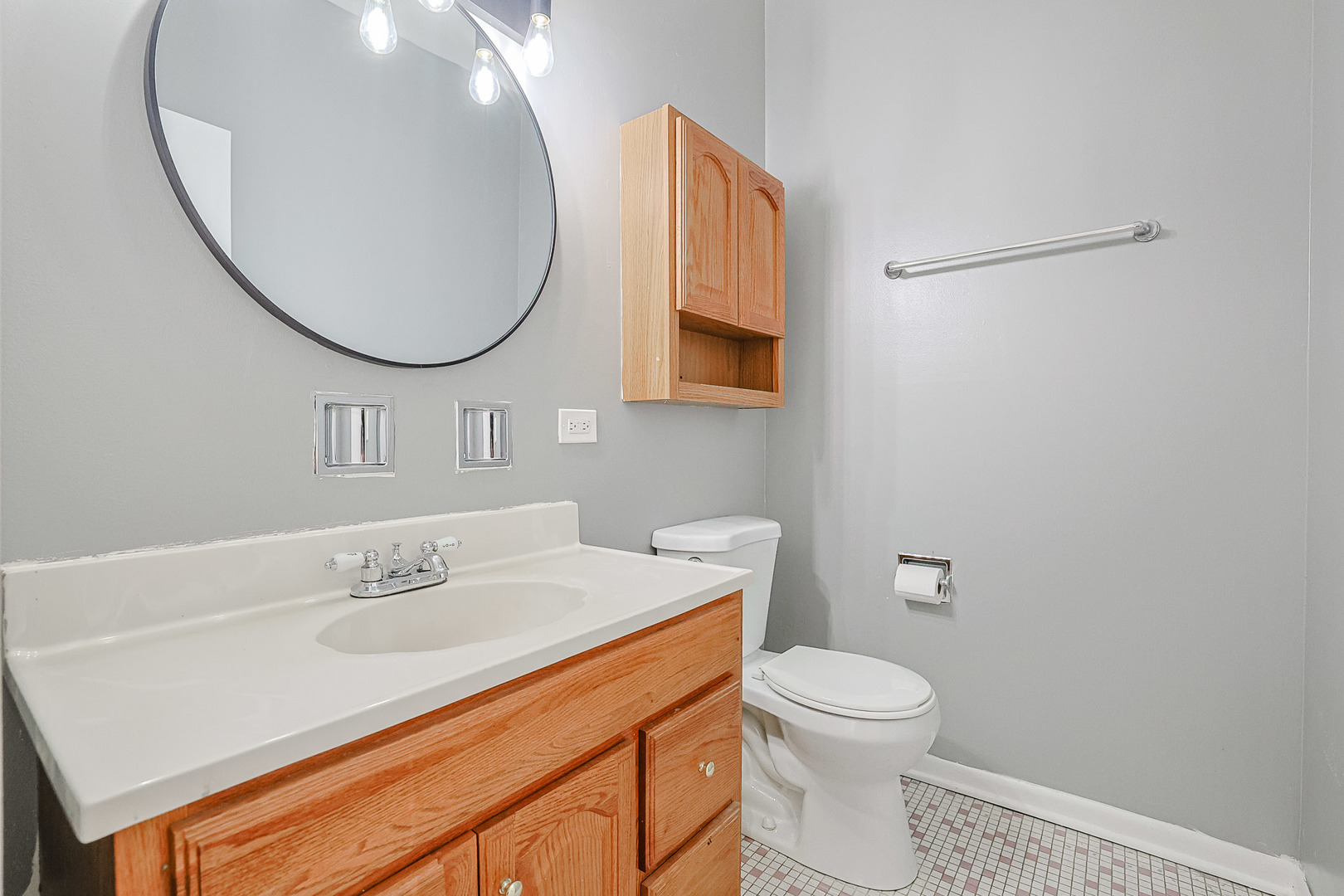 9389 Hamlin Avenue Property Photo 20