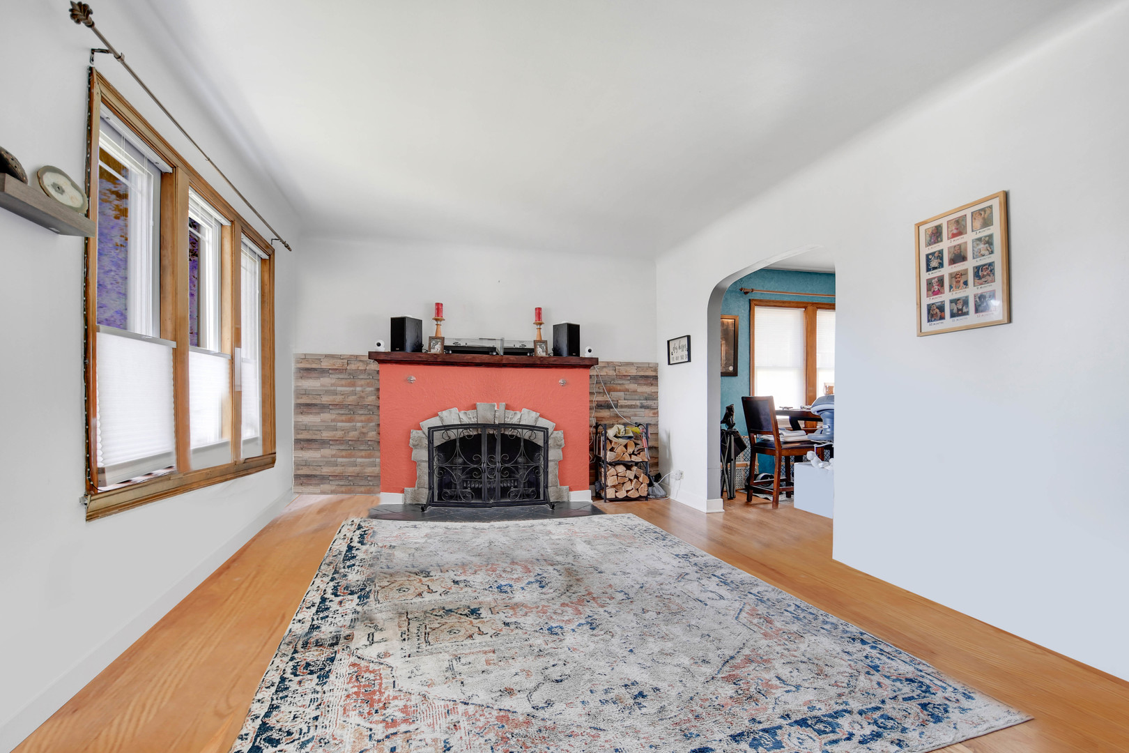 3833 Oak Park Avenue Property Photo 3