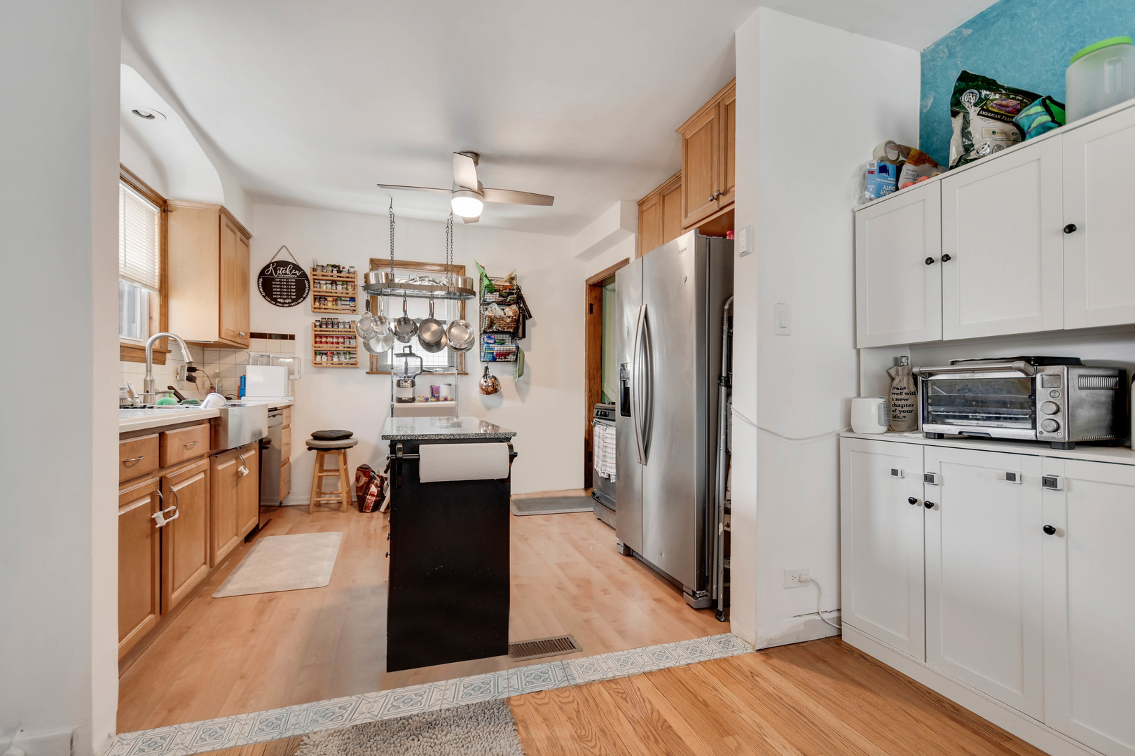 3833 Oak Park Avenue Property Photo 5