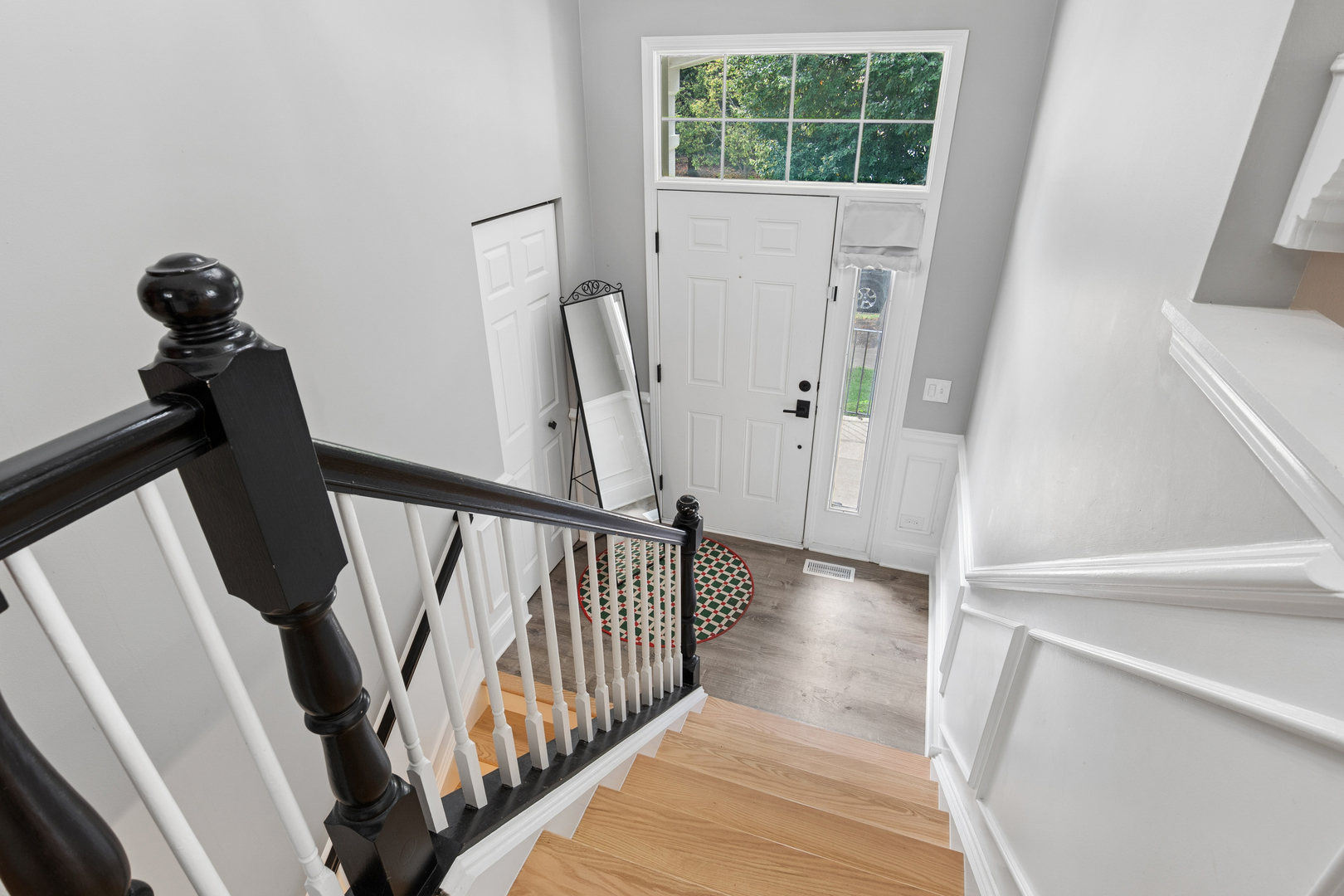 5521 Cambridge Way Property Photo 2