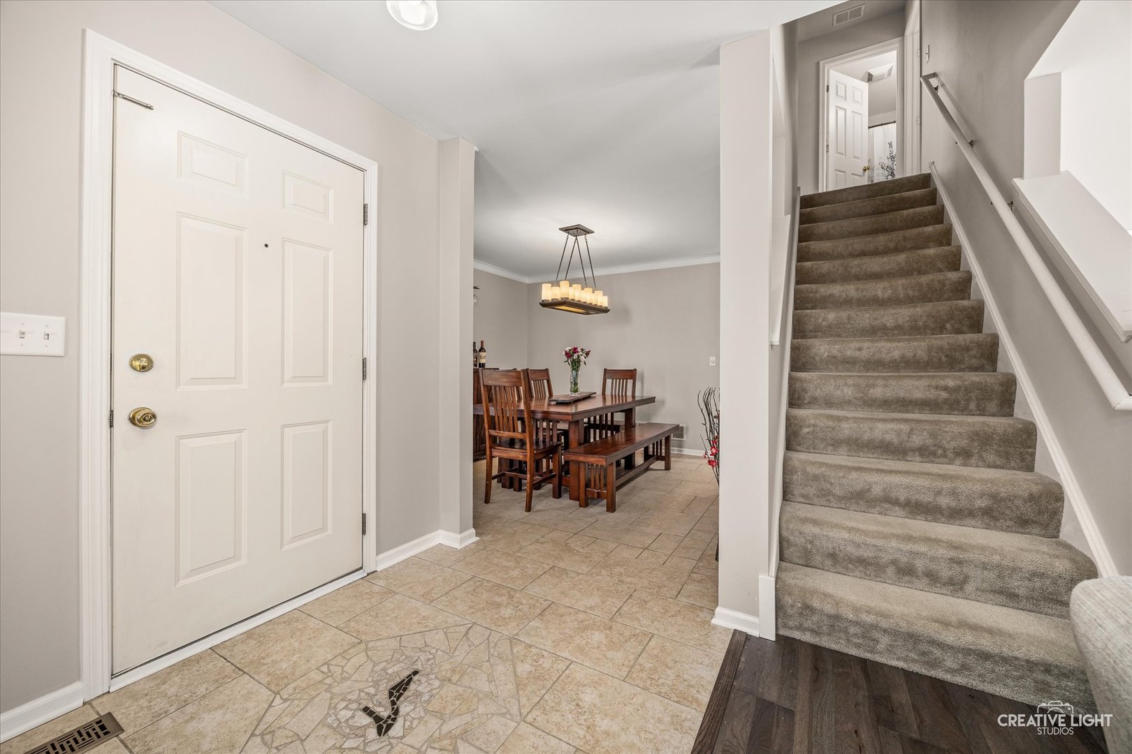 1817 Thornapple Way Property Photo 3