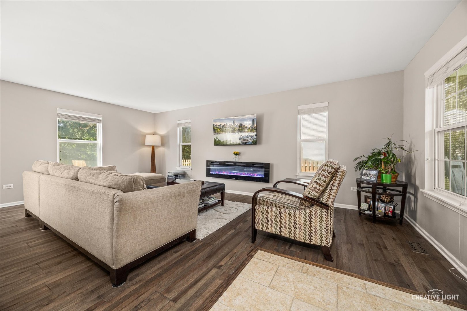 1817 Thornapple Way Property Photo 4