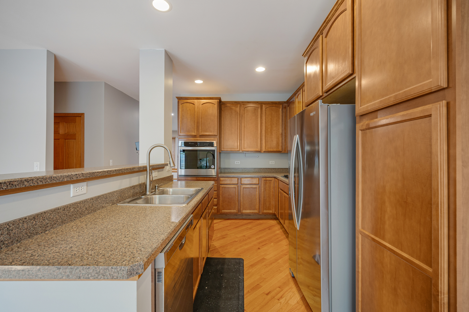 5568 Cambridge Way Property Photo 10