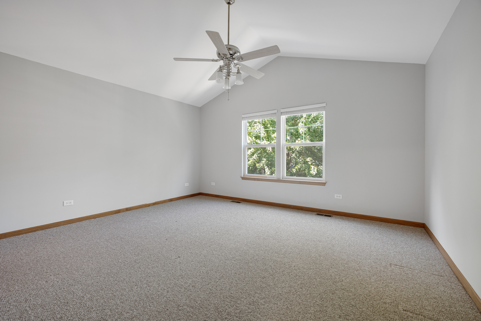 5568 Cambridge Way Property Photo 14