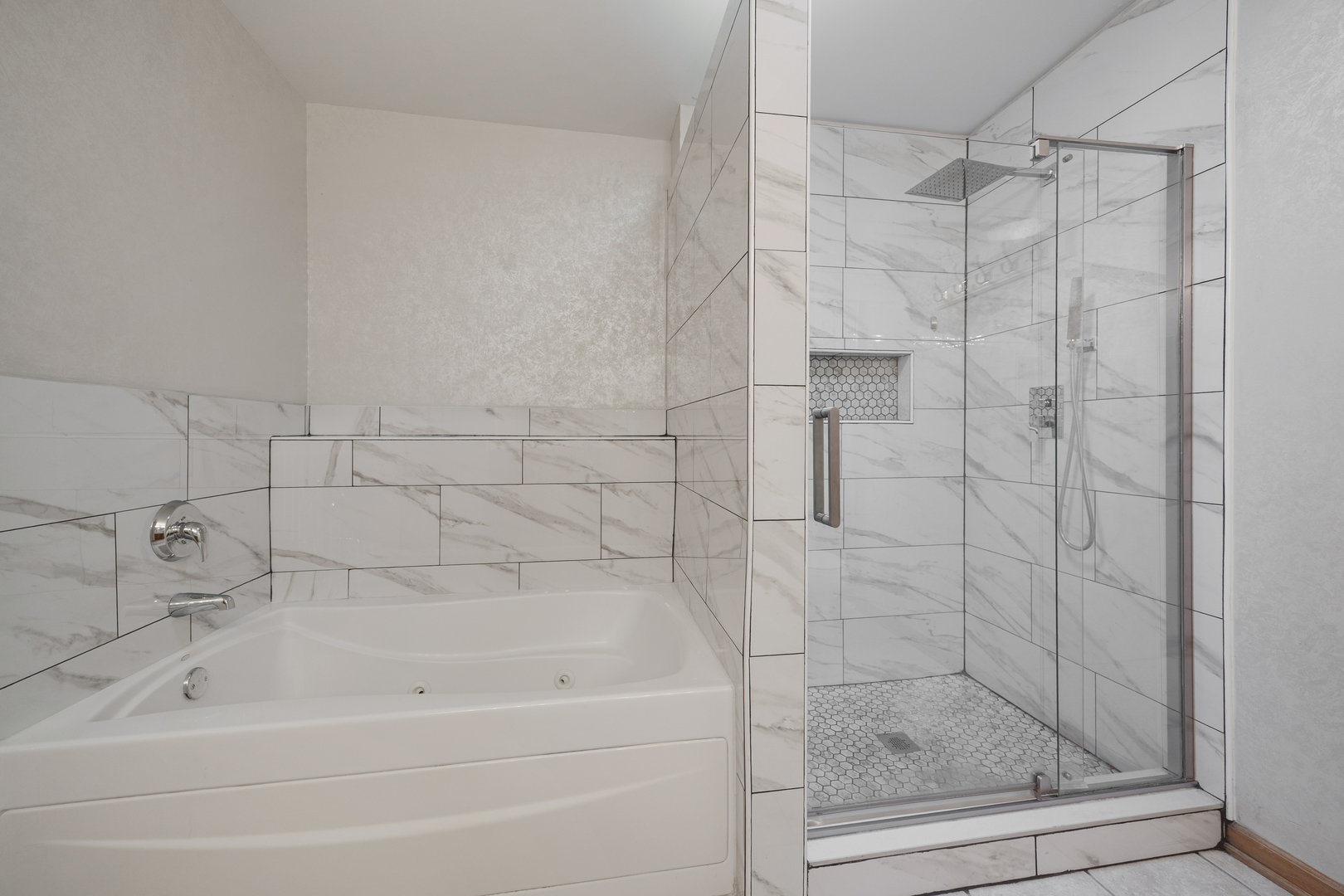 5568 Cambridge Way Property Photo 16