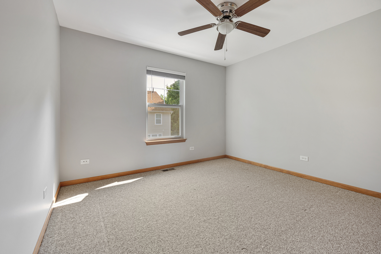 5568 Cambridge Way Property Photo 17