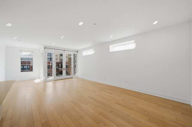 434 W Melrose Street 301 Property Photo 5