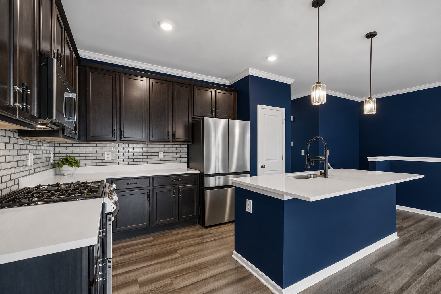 504 Comstock Road Property Photo 6
