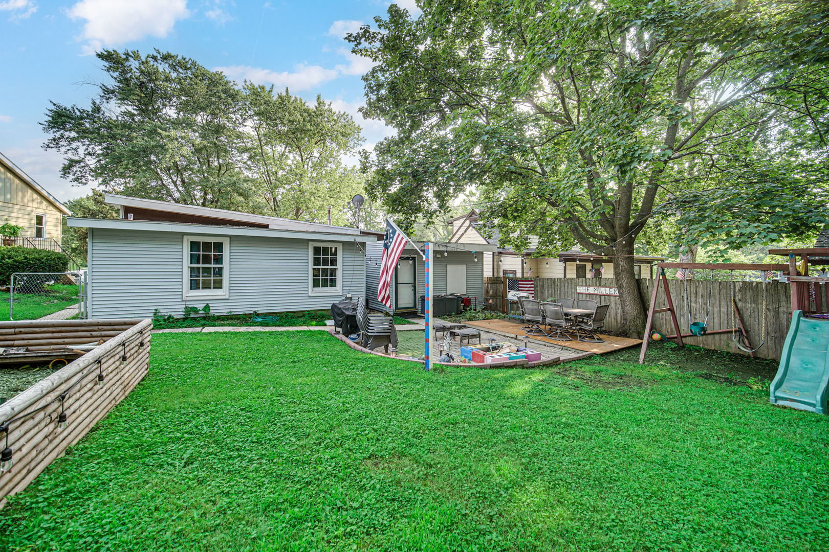 909 Pershing Drive Property Photo 18