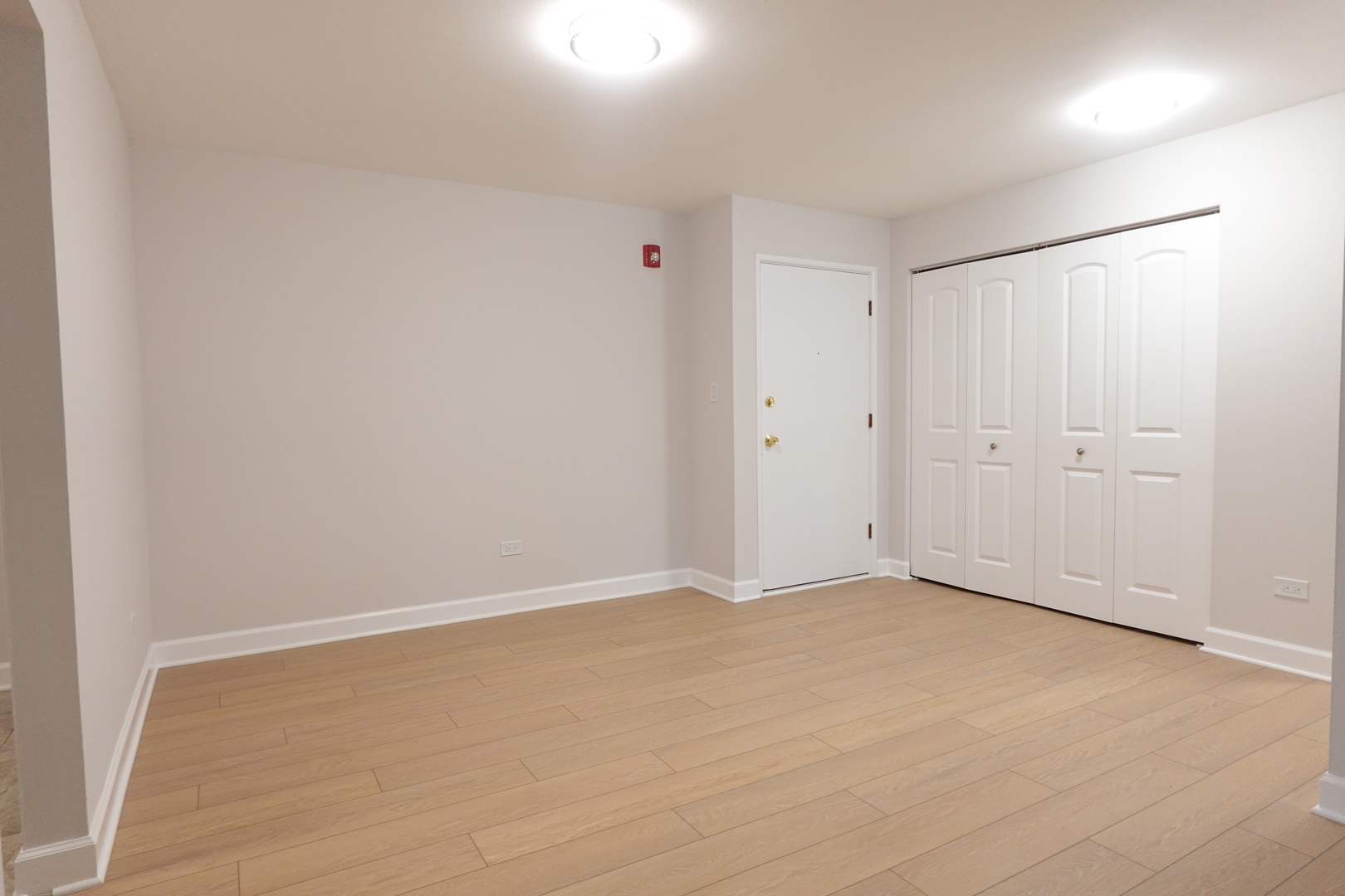 1206 E Fairview Street 102 Property Photo 6