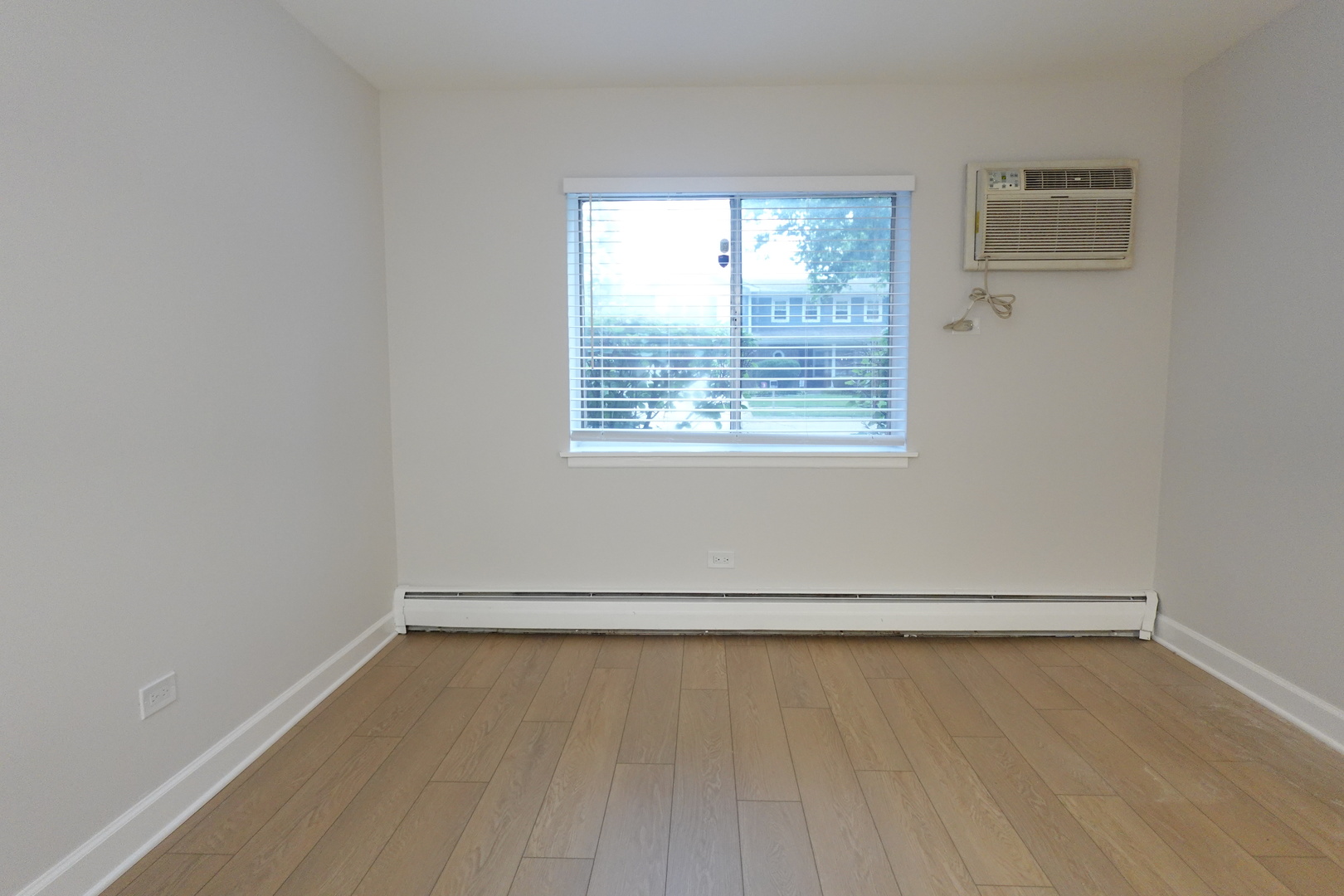 1206 E Fairview Street 102 Property Photo 27