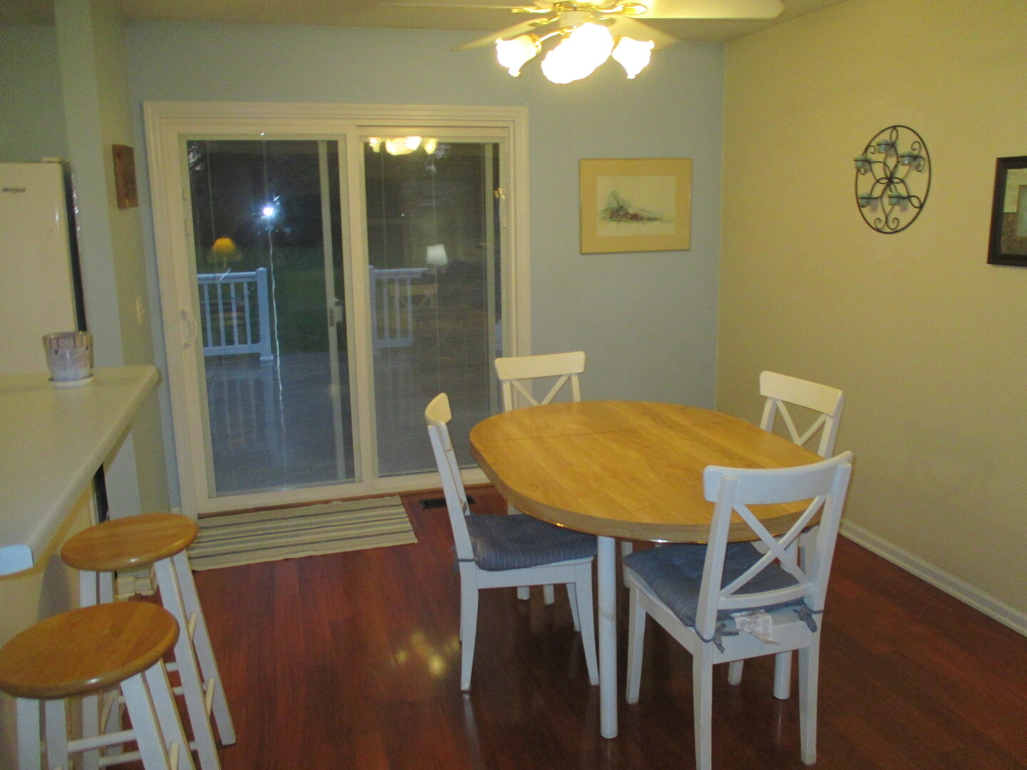 23w554 Burdette Avenue Property Photo 8