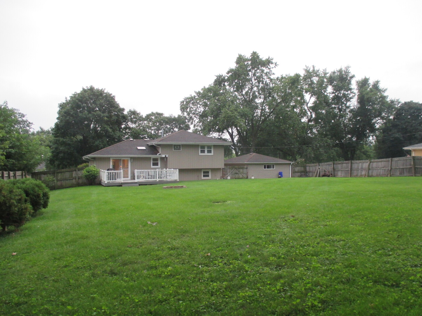 23w554 Burdette Avenue Property Photo 29