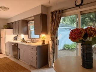 2630 Crestview Drive Property Photo 3